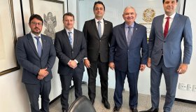 CONAMP reúne-se com senador Angelo Coronel